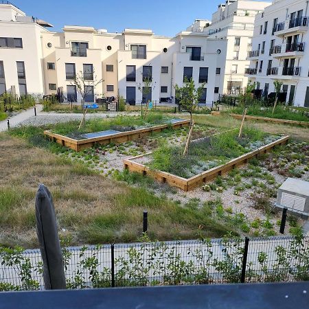 Superbe Appartement A 3Min A Pieds De La Gare เชสซี ภายนอก รูปภาพ