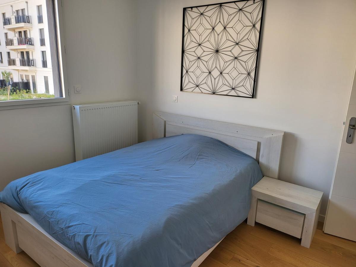 Superbe Appartement A 3Min A Pieds De La Gare เชสซี ภายนอก รูปภาพ