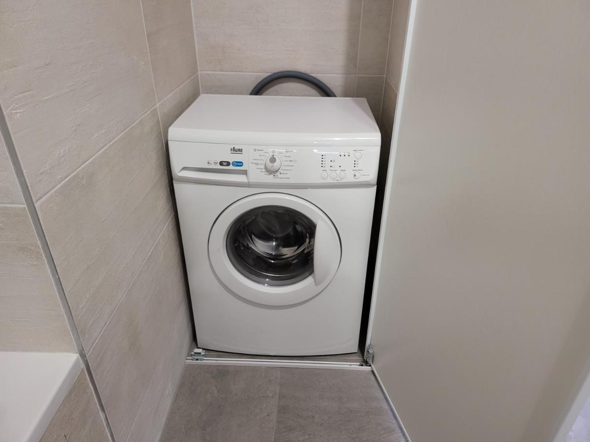Superbe Appartement A 3Min A Pieds De La Gare เชสซี ภายนอก รูปภาพ