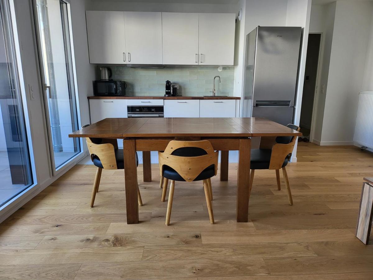 Superbe Appartement A 3Min A Pieds De La Gare เชสซี ภายนอก รูปภาพ
