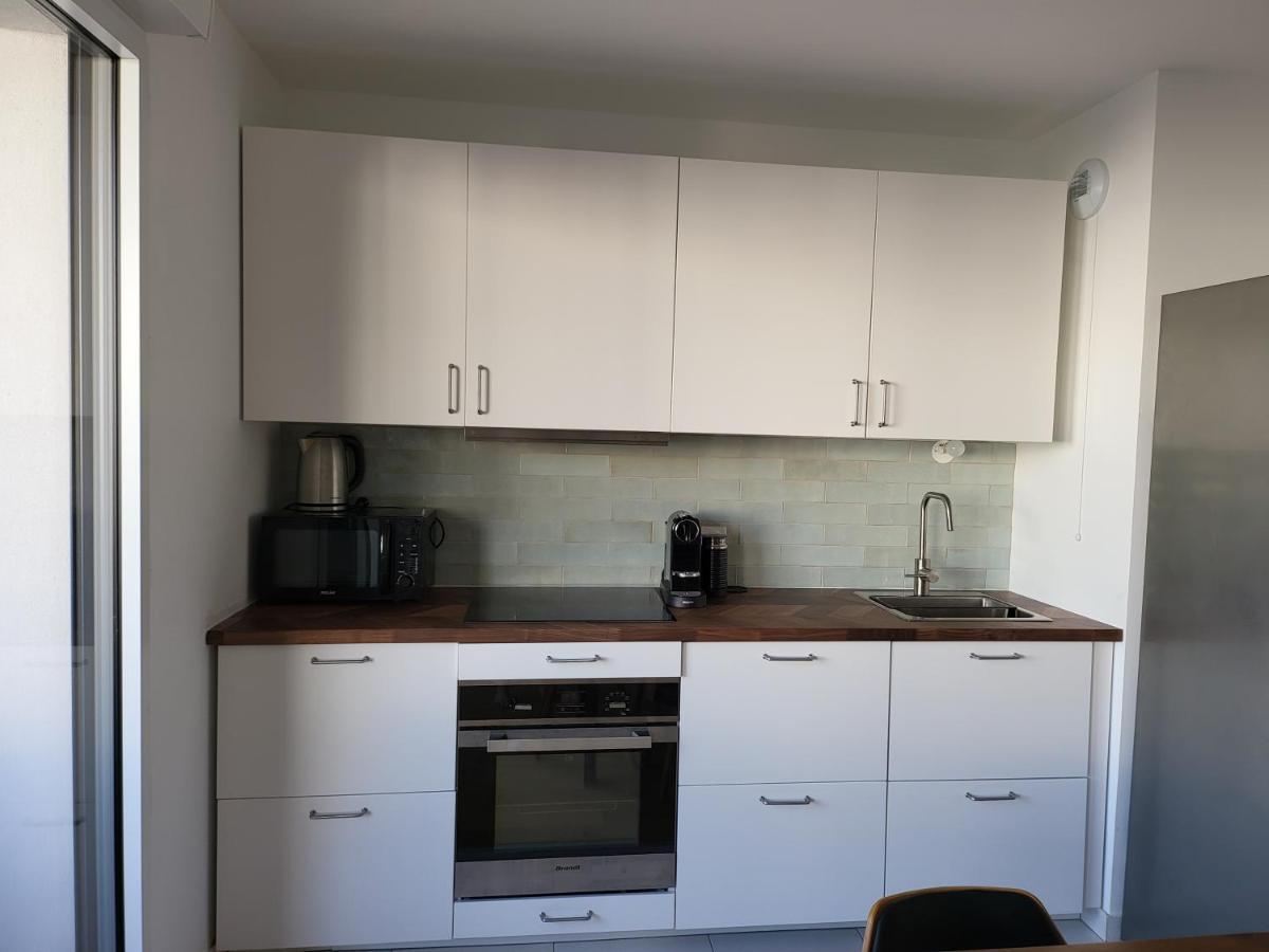 Superbe Appartement A 3Min A Pieds De La Gare เชสซี ภายนอก รูปภาพ